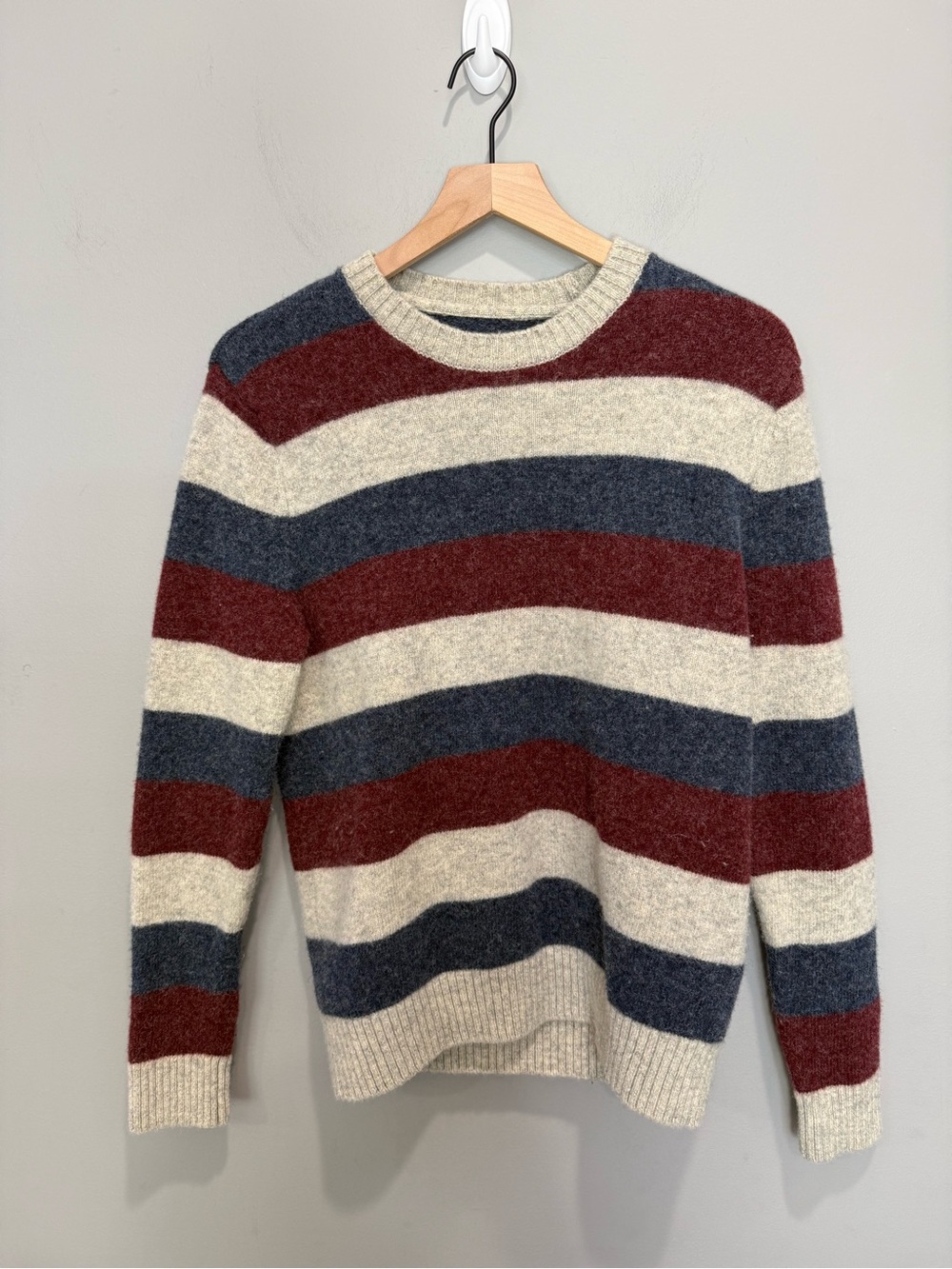 Vintage Abercrombie & Fitch 100% Wool Striped Sweater Men’s L Preppy